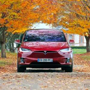 Photo face avant Tesla Model X 100D (2017)