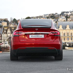 Photo face arrière Tesla Model X 100D (2017)