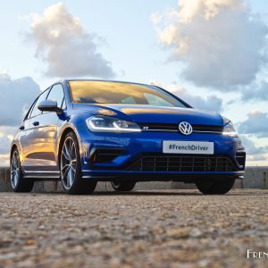 Photo statique Volkswagen Golf R 310 (2017)