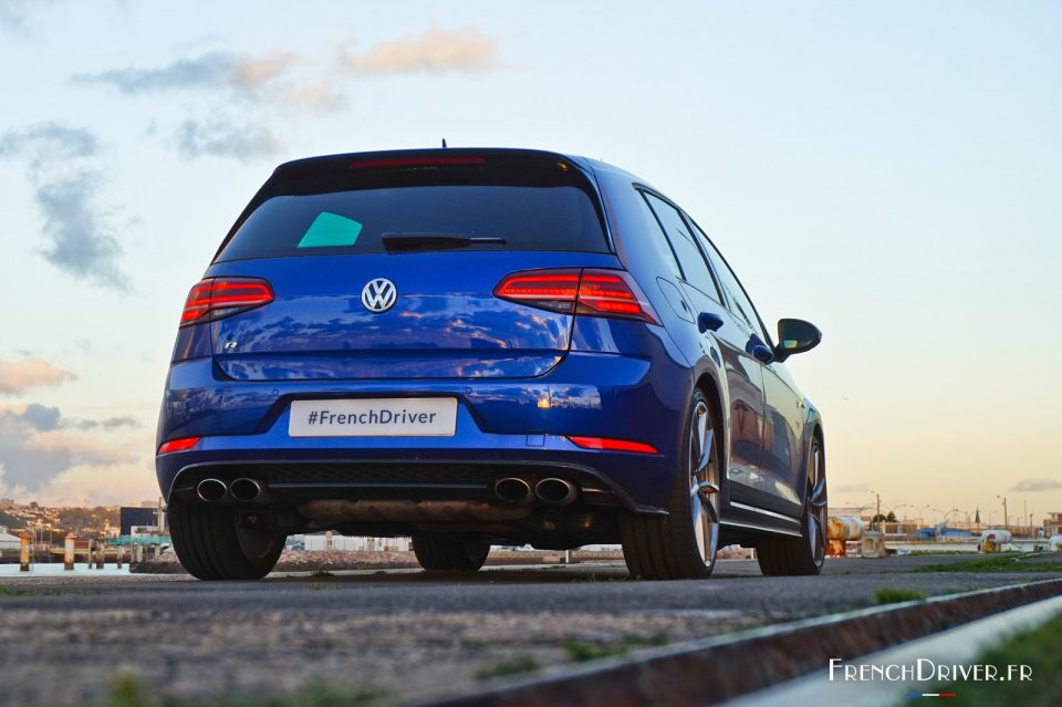 Photo essai statique Volkswagen Golf R 310 (2017)