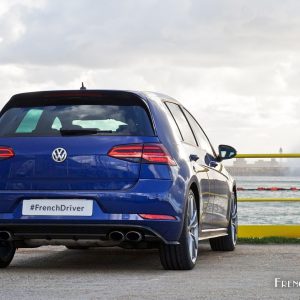 Photo 3/4 arrière Volkswagen Golf R 310 (2017)