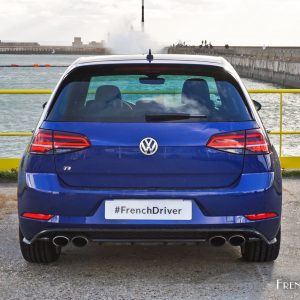 Photo face arrière Volkswagen Golf R 310 (2017)