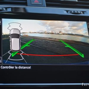 Photo caméra recul écran tactile Volkswagen Golf R 310 (2017)