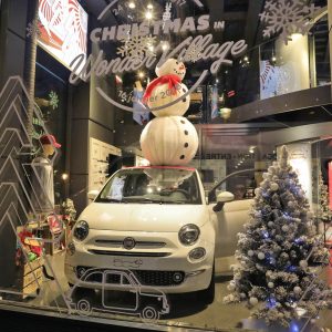 Photo vitrine de Noël – MotorVillage Paris (Novembre 2017)