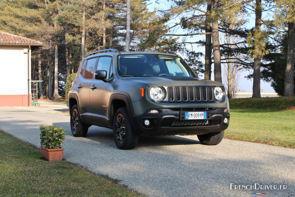 Photo 3/4 avant Jeep Renegade Trailhawk (2018)