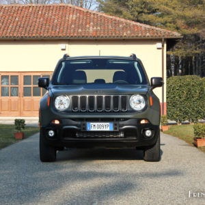 Photo face avant Jeep Renegade Trailhawk (2018)