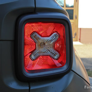 Photo feu arrière Jeep Renegade Trailhawk (2018)