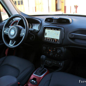 Photo intérieur cuir Jeep Renegade Trailhawk (2018)