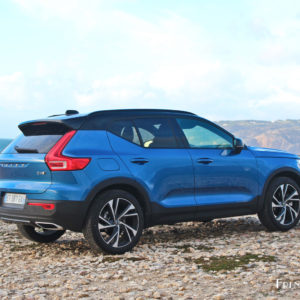 Photo 3/4 arrière statique Volvo XC40 (2018)