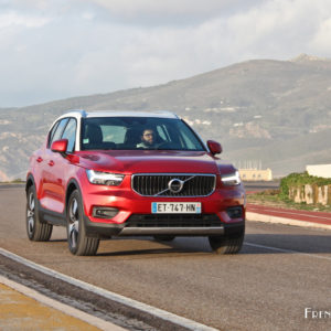 Photo 3/4 avant dynamique Volvo XC40 (2018)