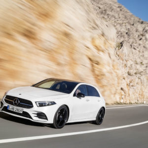 Photo 3/4 avant dynamique Mercedes-Benz Classe A (2018)