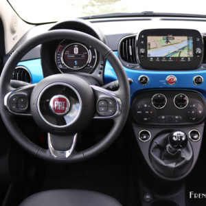 Photo poste de conduite Fiat 500 Mirror (2018)