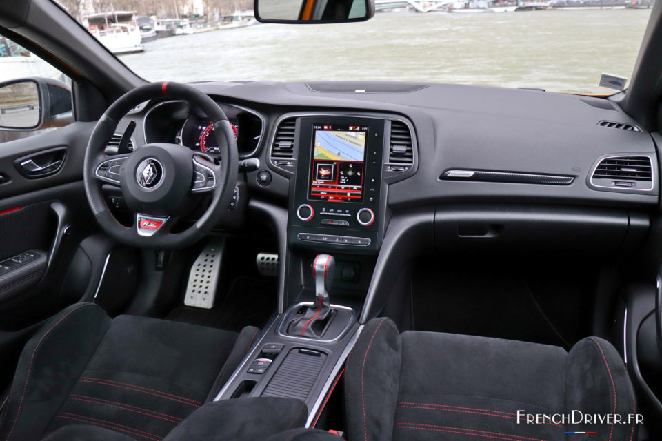 Photo intérieur Alcantara Renault Mégane IV R.S. (2018)