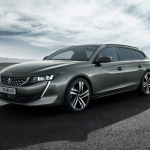 Photo 3/4 avant statique Peugeot 508 SW II (2018)