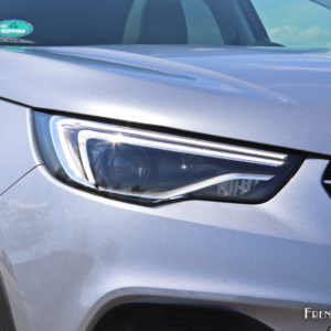 Photo phare avant LED Opel Grandland X (2018)