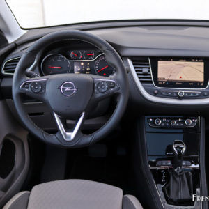 Photo poste de conduite Opel Grandland X (2018)