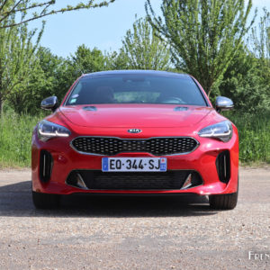 Photo face avant Kia Stinger GT (2018)