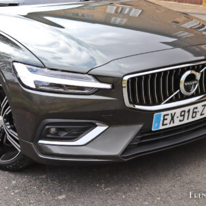 Photo bouclier avant Volvo V60 (2018)