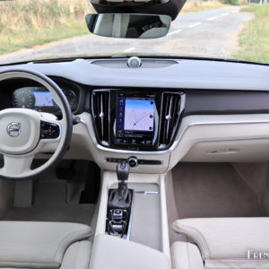 Photo tableau de bord Volvo V60 (2018)