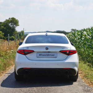 Photo face arrière Alfa Romeo Giulia Veloce (2018)