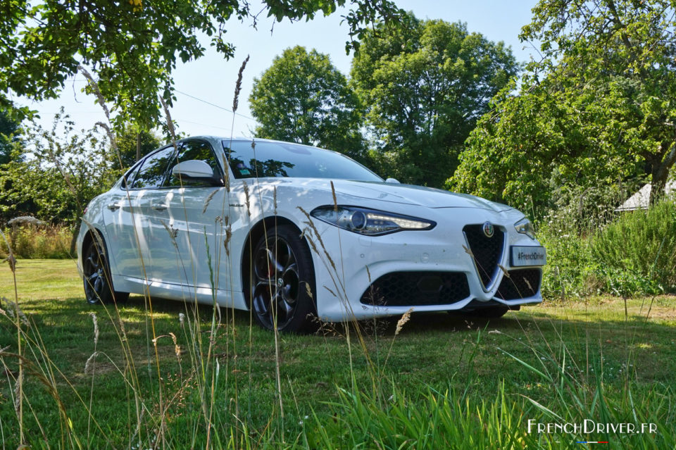 Photo 3/4 avant Alfa Romeo Giulia Veloce (2018)