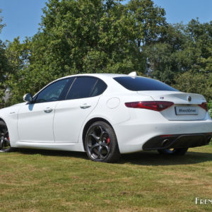 Photo 3/4 arrière Alfa Romeo Giulia Veloce (2018)