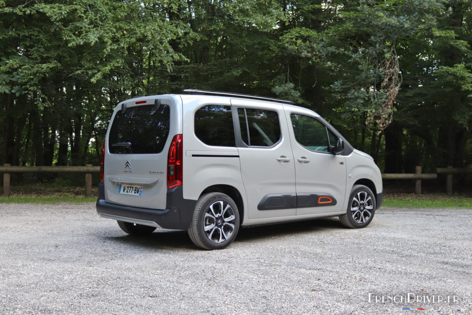 Photo 3/4 arrière Citroën Berlingo XTR (2018)