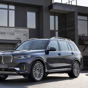 Photo officielle 3/4 avant BMW X7 (2018)