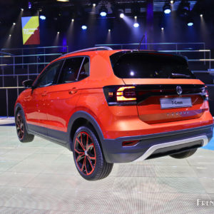 Photo Volkswagen T-Cross Orange Energy – Présentation à Amster