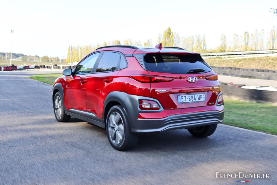 Photo 3/4 arrière dynamique Hyundai Kona Electric (2018)