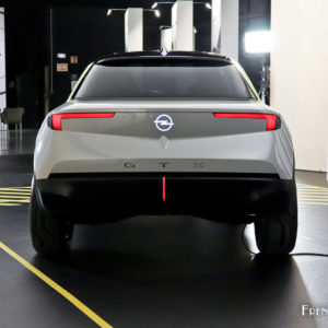 Photo face arrière Opel GT X Experimental Concept (2018)