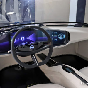 Photo à bord de l’Opel GT X Experimental Concept (2018)