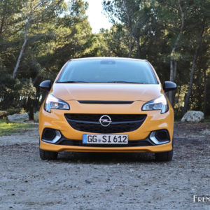 Photo face avant Opel Corsa GSi (2018)