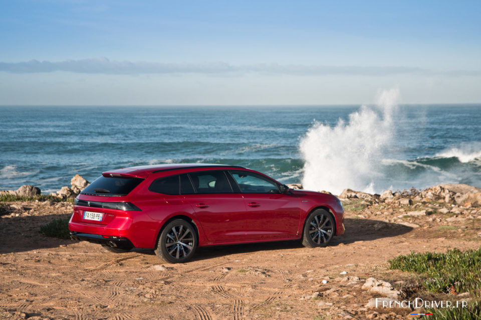 Photo face arrière Peugeot 508 SW II (2018)