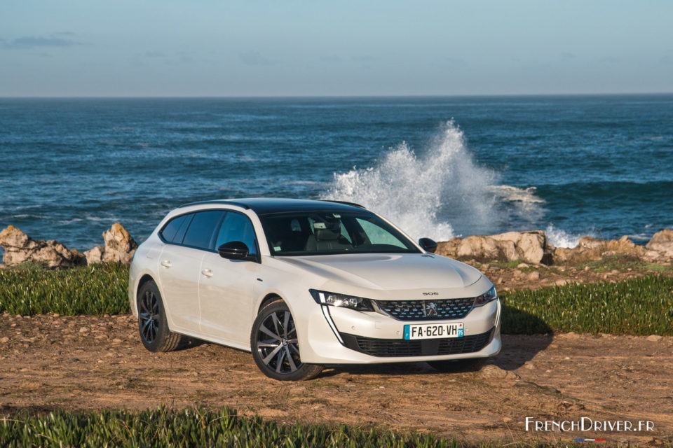 Photo 3/4 avant Peugeot 508 SW GT Line II (2018)