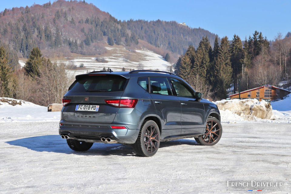 Photo 3/4 arrière (SEAT) Cupra Ateca (2019)