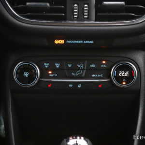 Photo climatisation automatique Ford Fiesta VII ST (2019)