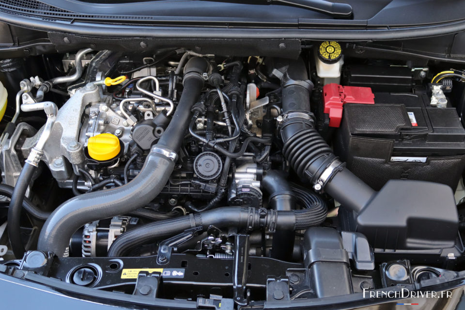Photo moteur essence 1.0 DIG-T 117 Nissan Micra V N-Sport (2019)