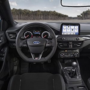 Photo tableau de bord Ford Focus IV ST (2019)