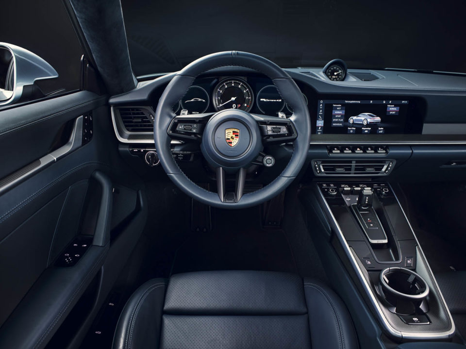 Photo poste de conduite Porsche 911 Type 992 (2019)