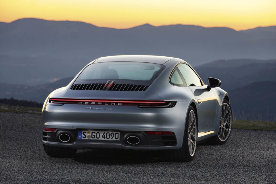 Photo 3/4 arrière Porsche 911 Type 992 (2019)