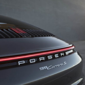 Photo sigle Porsche 911 Carrera S Type 992 (2019)