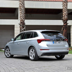 Photo 3/4 arrière Skoda Scala (2019)