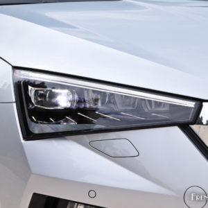 Photo phare avant LED Skoda Scala (2019)