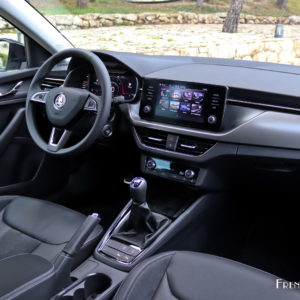 Photo intérieur cuir Suède Skoda Scala (2019)