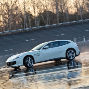 Photo essai Esperienza Ferrari GTC4 Lusso – CERAM Mortefontaine