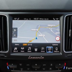Photo navigation GPS écran tactile Maserati Levante S (2019)