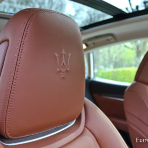 Photo appuie tête cuir Maserati Levante S (2019)