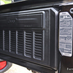 Photo détail volet coffre Jeep Wrangler JL (2019)