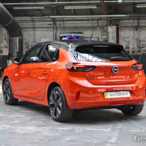 Photo 3/4 arrière Opel Corsa-e F (2019)